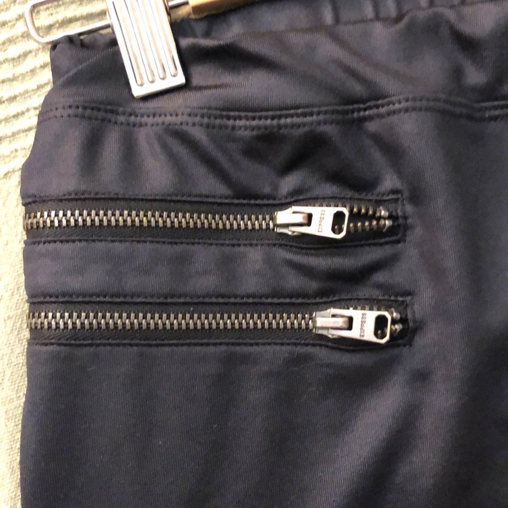 Pleather Zipper Leggings